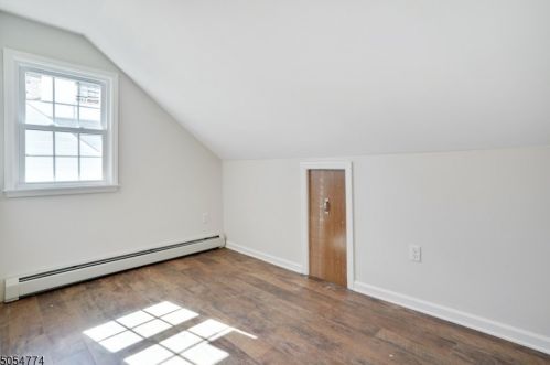 6 Watsessing Ave, Belleville NJ  07109-4101 exterior