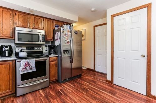 118 Sheri Ln, Agawam MA  01001-1504 exterior