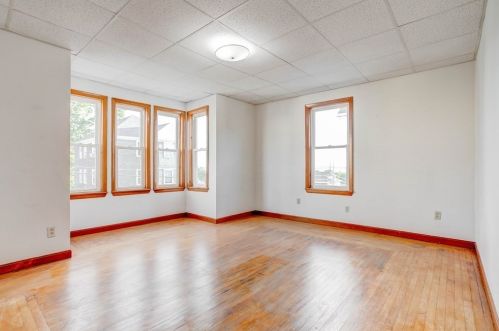 282 Sprague St, Fall River MA 02724-2719 exterior