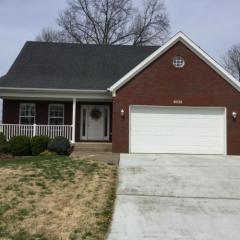 5503 Woodcross Pl, Louisville, KY 40229-2284