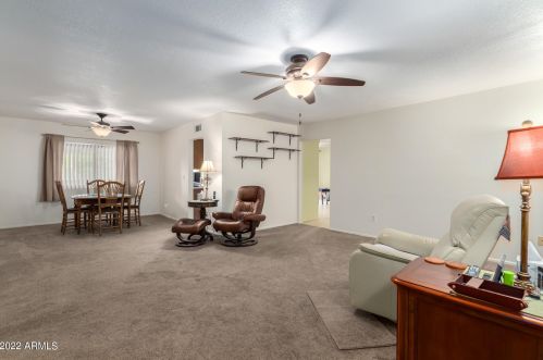 1826 Acoma Dr, Phoenix AZ 85032-4892 exterior