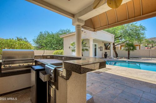 13810 34th St, Phoenix AZ  85032-5305 exterior