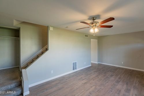 2854 Clarendon Ave, Phoenix AZ 85018-5552 exterior