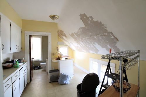 292 Durfee St, Fall River MA 02720-2330 exterior