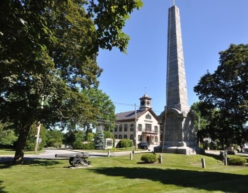 30 Concord Rd, Acton MA 01720-4603 exterior