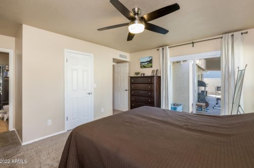 10602 42nd St, Phoenix AZ 85050-3376 exterior