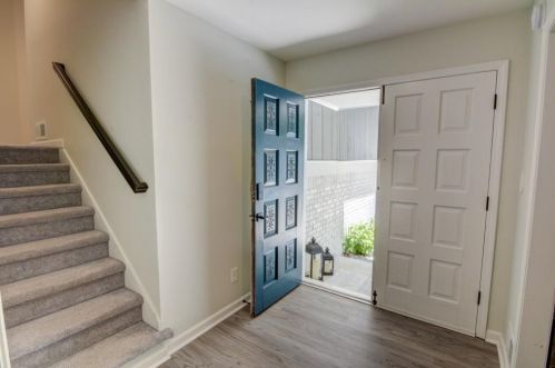 2420 Leisure Lake Dr, Atlanta GA  30338-5319 exterior