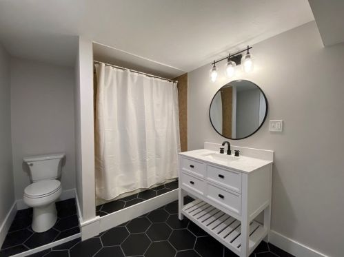 332 East St, West Bridgewater MA  02379-1808 exterior