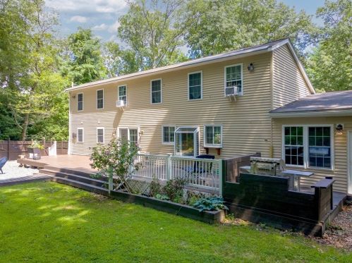 181 Floral St, Shrewsbury MA  01545-3246 exterior