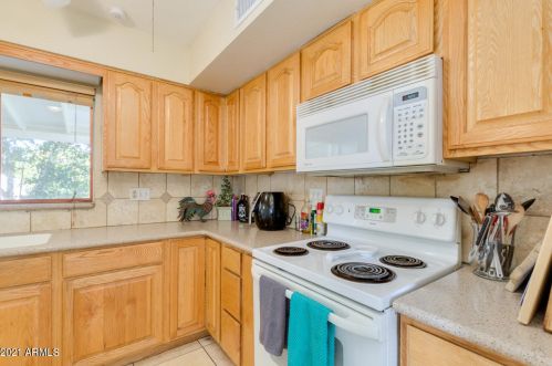 410 El Camino Dr, Phoenix AZ 85051-9122 exterior