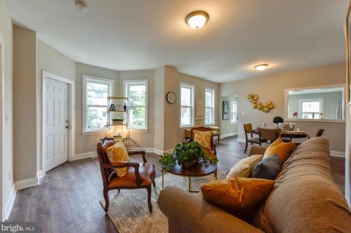 201 Maple Ave, West Deptford NJ  08093-1204 exterior