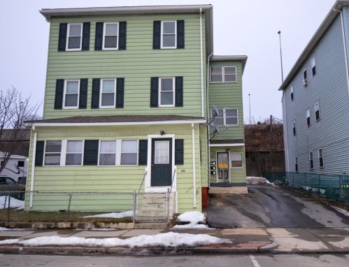 211 Millbury St, Worcester, MA 01610-2803