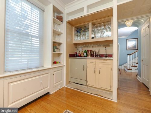 605 Delaware St, West Deptford NJ  08096-1576 exterior