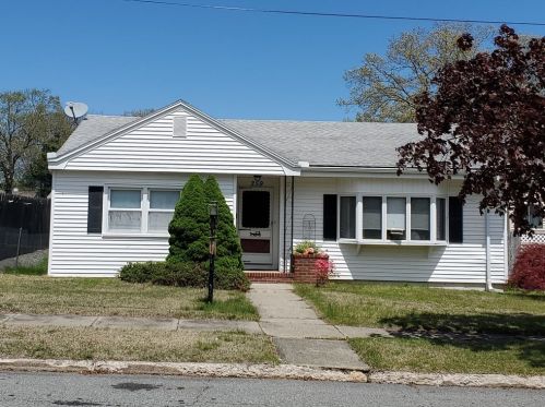 259 Jarry St, New Bedford, MA 02745-2522
