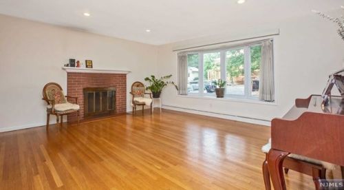 40 7th St, Cresskill NJ  07626-2506 exterior