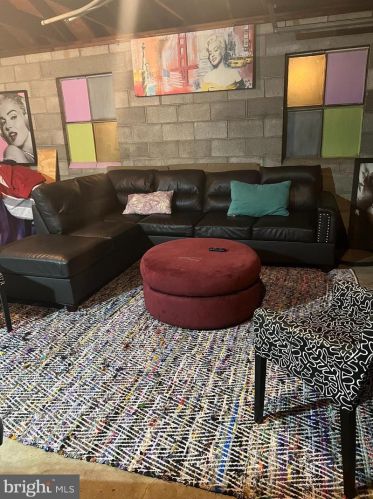 308 Broad St, West Deptford NJ 08066-1055 exterior