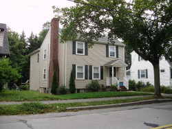 284 Cherry St, Newton, MA 02465-1605