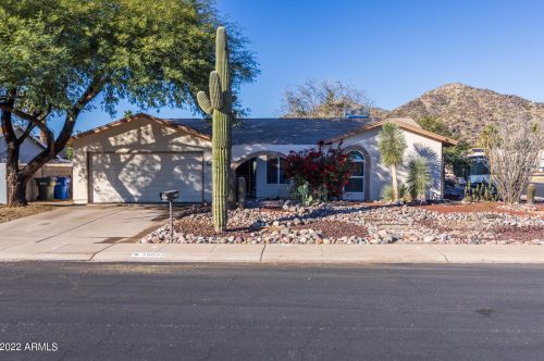 10602 42nd St, Phoenix AZ 85050-3376 exterior