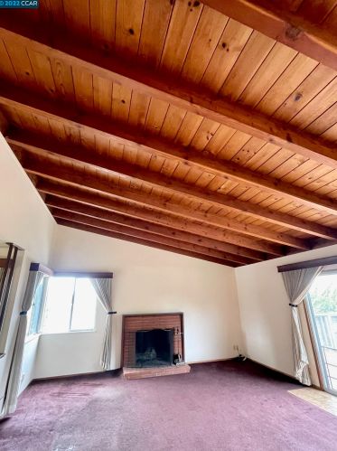 955 Burkhart Ave, San Leandro CA 94579-2031 exterior