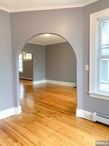 13 Windsor St, Kearny NJ  07032-2015 exterior