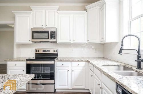 3121 Jackson Creek Dr, Stockbridge GA  30281-5690 exterior