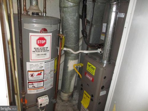 6 Lawrence Ct, Erial NJ  08081-1931 exterior