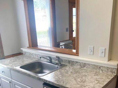 8 Hadwen Ln, Worcester MA 01602 exterior