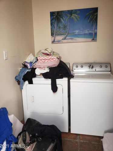 2610 Edgemont Ave, Phoenix AZ 85035-1735 exterior