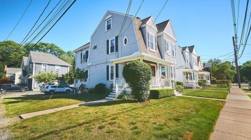 34 Charles St, Newton, MA 02461-1613