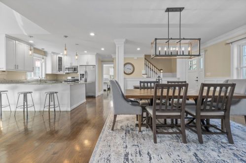 54 Cushing St, Hingham MA 02043-3625 exterior