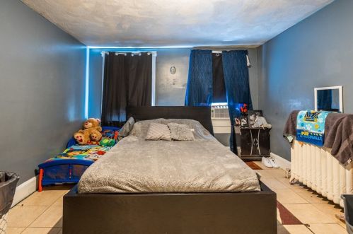 432 Howard St, Lawrence MA 01841-2306 exterior