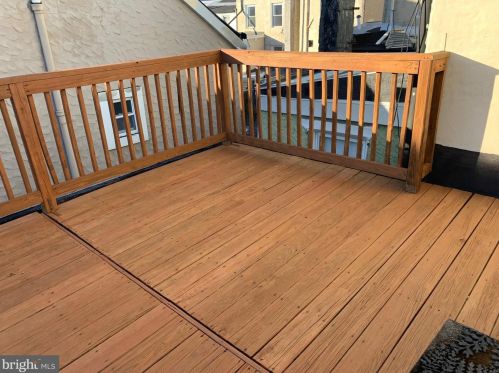 1030 6 St, Philadelphia PA 19140-3327 exterior