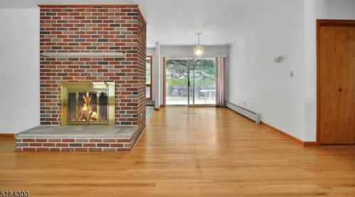 25 Brooksyde Ave, Skyline Lakes NJ  07456-2134 exterior