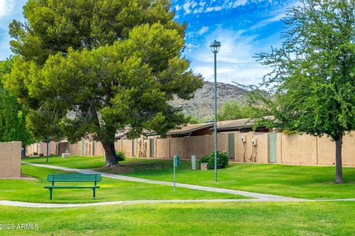 1173 Beryl Ave, Phoenix AZ 85021-2480 exterior