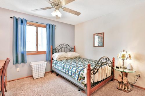 1006 12th St, Princeton MN 55371-1009 exterior