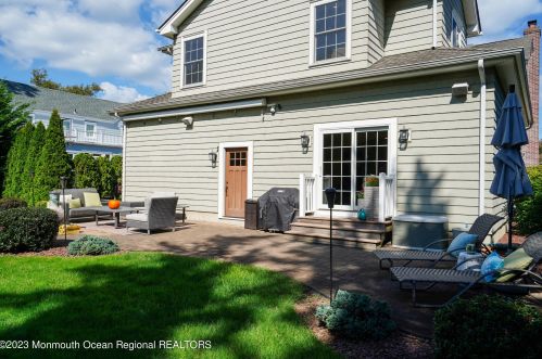 90 Lovett Ave, Little Silver NJ 07739-1403 exterior