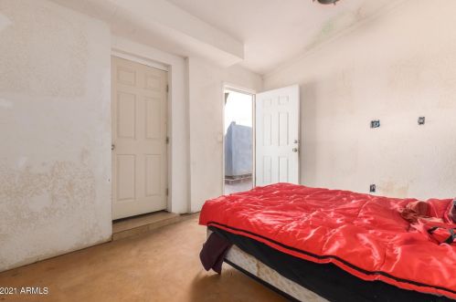 2938 Coronado Rd, Phoenix AZ 85008-3825 exterior