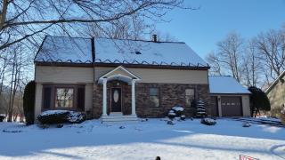 8773 Wedgefield Ln, Cicero, NY 13039-9709