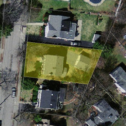 166 Woodcliff Rd, Newton MA 02461-1839 aerial view