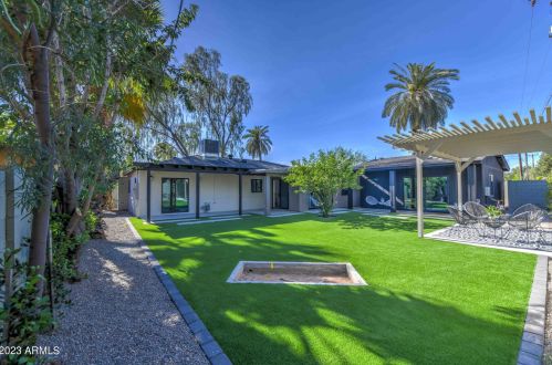 4043 44th Pl, Phoenix AZ  85018-5401 exterior