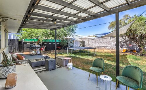 1819 45th St, Phoenix AZ 85032-2387 exterior