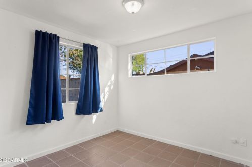 9411 3 Dr, Phoenix AZ 85021-2406 exterior