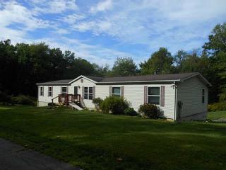 111 Green Gables Mnr, Zelienople, PA 16063-3205