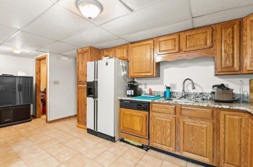 34 Grampian Way, Weymouth MA 02188-3506 exterior