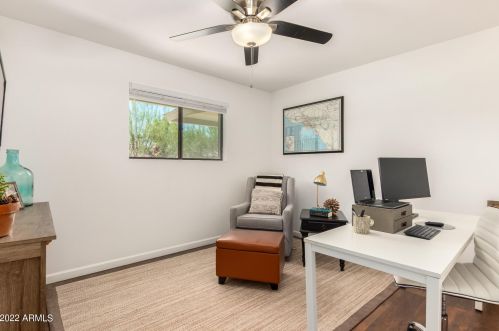 10808 43rd St, Phoenix AZ 85050-3342 exterior