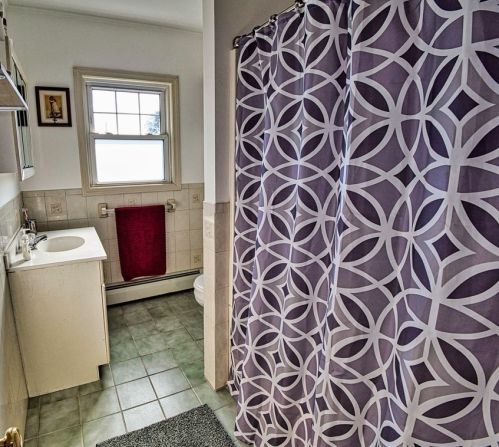 879 Pearce St, Fall River MA 02720-5926 exterior