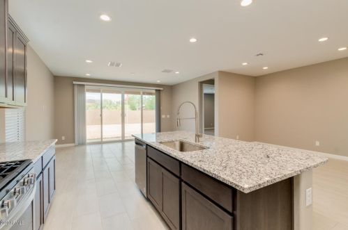 17212 7 Ln, Phoenix AZ 85085-6385 exterior