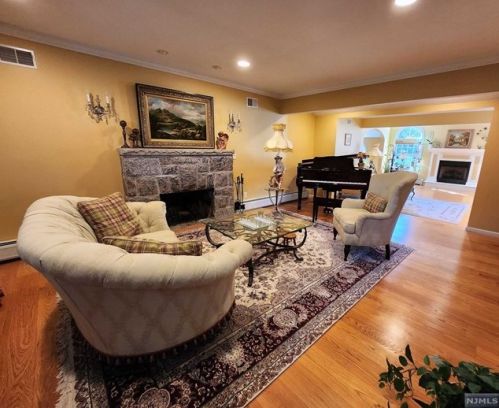 177 Engle St, Cresskill NJ  07626-2268 exterior