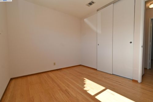 14297 Tiburon Rd, San Leandro CA 94577-6536 exterior