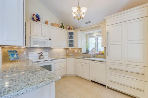 22 Keel De Sac, Falmouth MA 02540 exterior